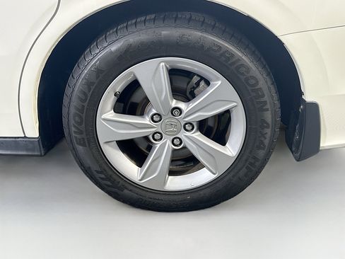 Used 2019 Honda Odyssey EX-L image 11