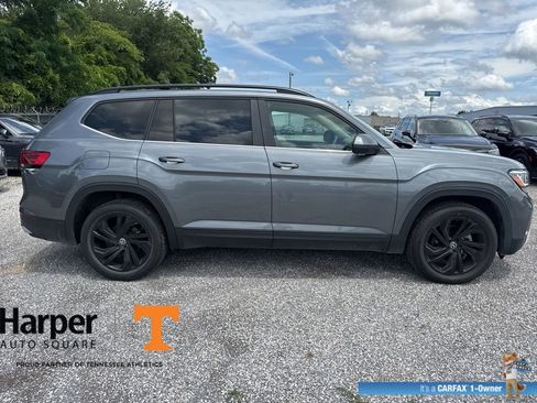 Used 2022 Volkswagen Atlas SE w/ Panoramic Sunroof Package FWD image 6