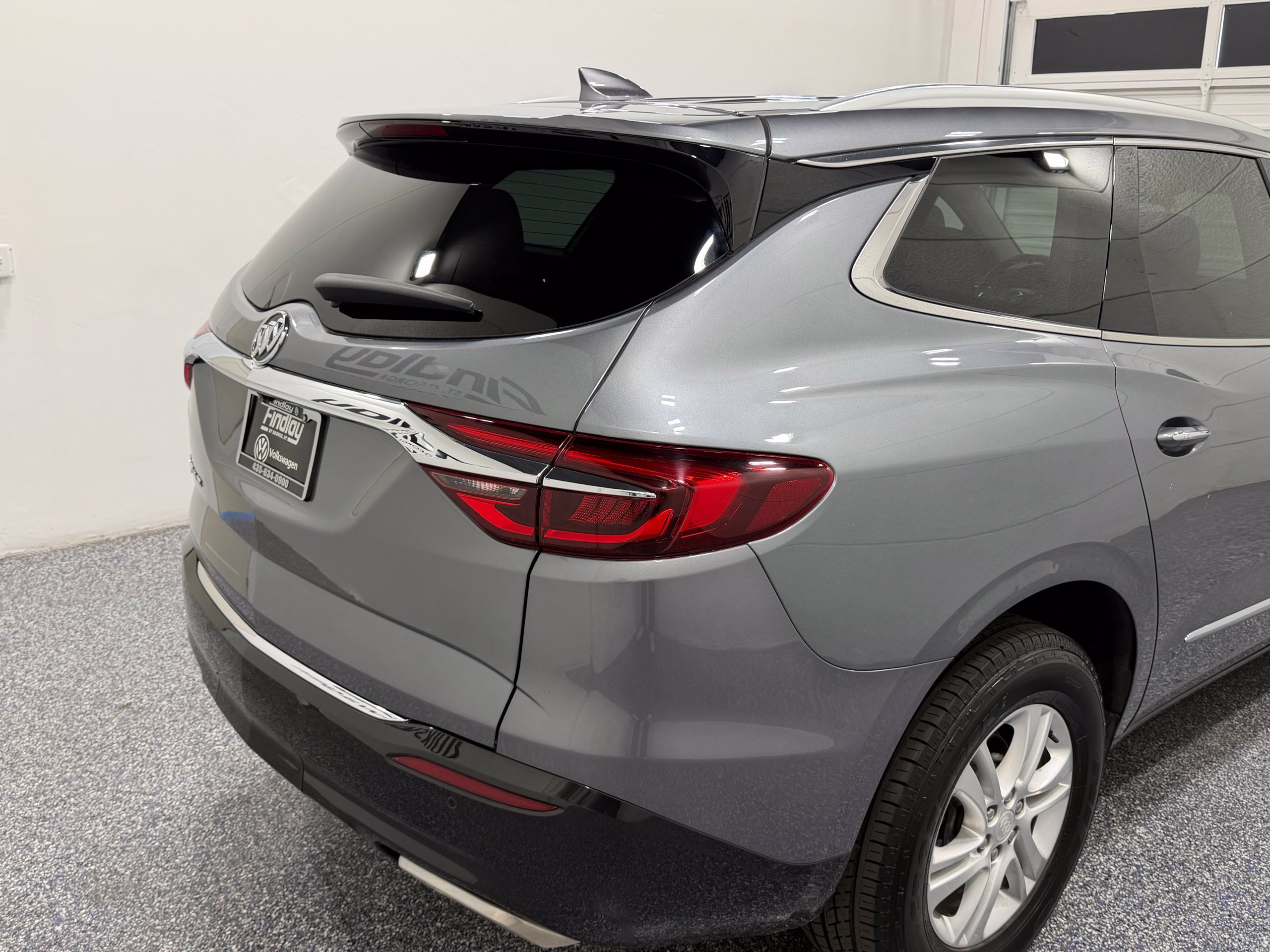 Used 2020 Buick Enclave Essence w/ Sound and Sites Package AWD/4WD image 17