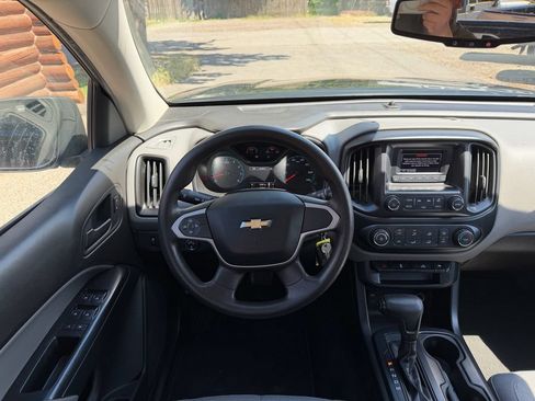 Used 2016 Chevrolet Colorado W/T w/ WT Convenience Package AWD/4WD image 11