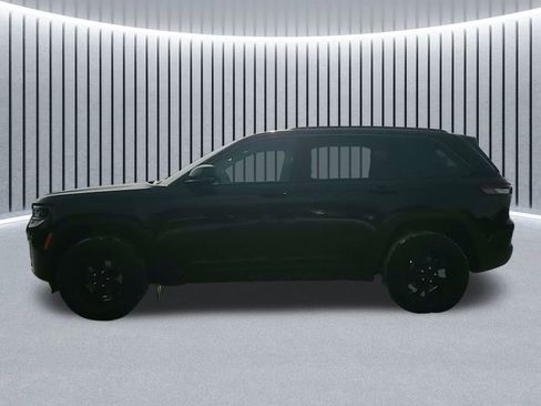 New 2026 Jeep Grand Cherokee Altitude image 16
