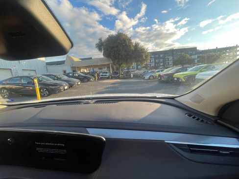 Used 2025 Buick Encore GX Preferred image 29