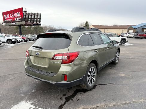 Used 2015 Subaru Outback 2.5i Limited image 9