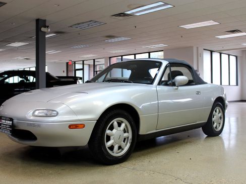 Used 1991 MAZDA MX-5 Miata image 12