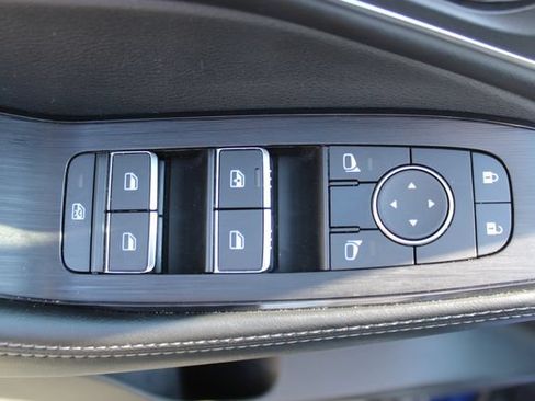 Used 2023 Nissan Rogue Platinum w/ Platinum Premium Package AWD/4WD image 11