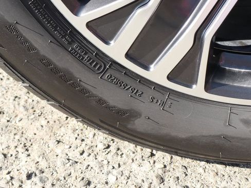 Used 2023 Jeep Wagoneer 4WD w/ Premium Group I image 54