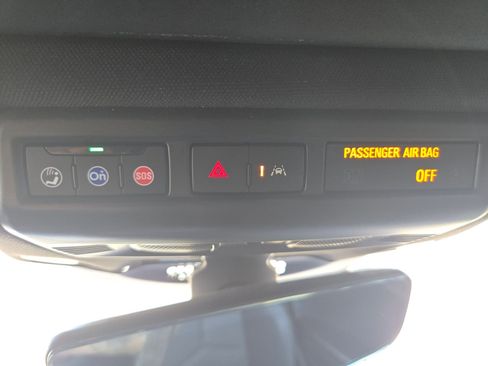 Used 2025 Chevrolet Corvette Stingray Coupe w/ 1LT image 27