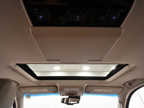 Used 2015 Chevrolet Tahoe LTZ image 16