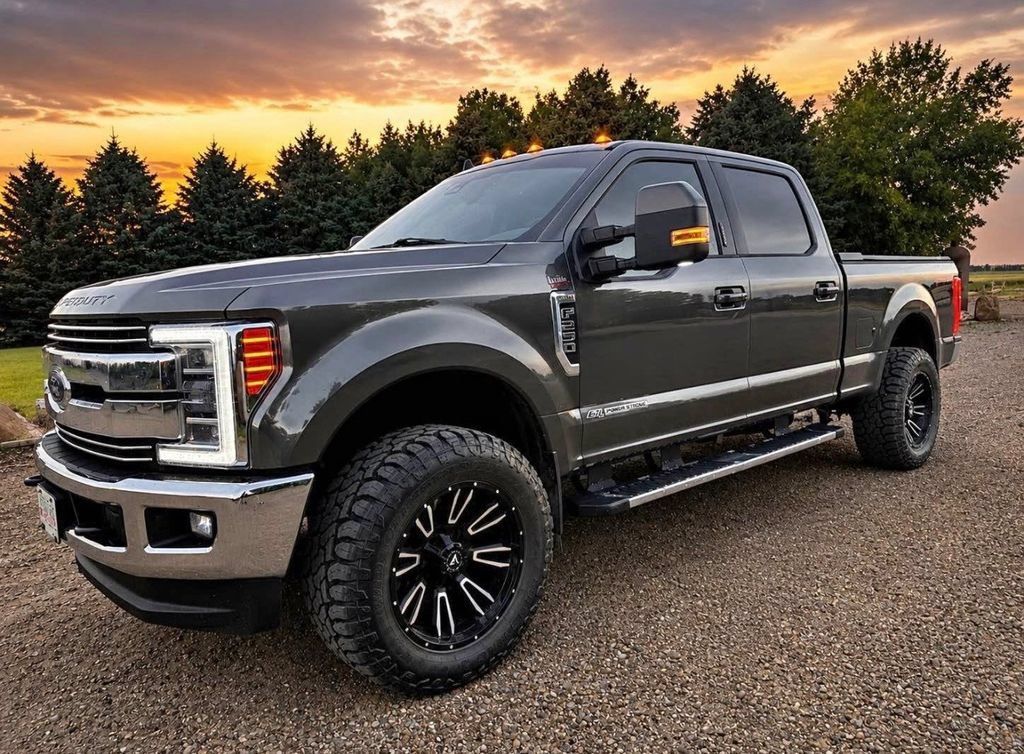 Used 2019 Ford F250 Lariat w/ Lariat Ultimate Package AWD/4WD image 1