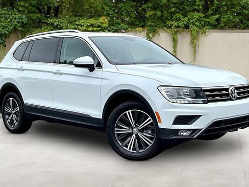 Used 2019 Volkswagen Tiguan SEL AWD/4WD image 3