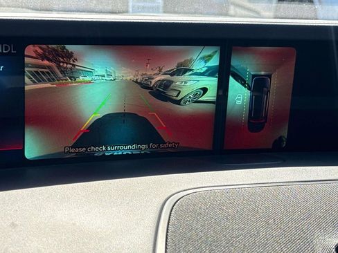 Used 2025 Lincoln Nautilus Reserve w/ Jet Appearance Package image 32