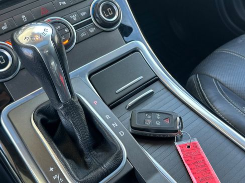 Used 2011 Land Rover Range Rover Sport Supercharged image 10