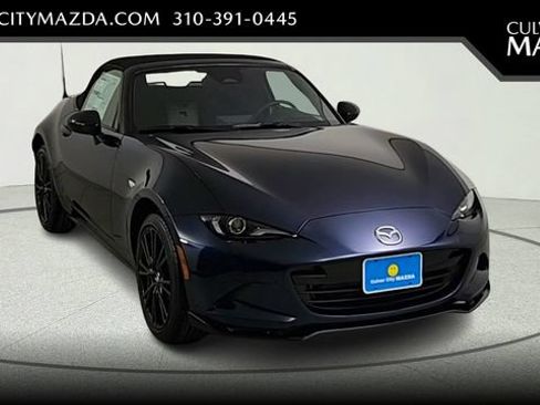 New 2026 MAZDA MX-5 Miata Club w/ Interior Package RWD image 1