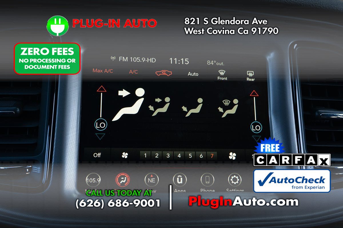 Used 2023 Dodge Challenger SXT RWD image 23