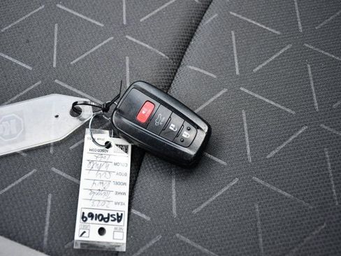 Used 2023 Toyota RAV4 XLE w/ Convenience Package image 14