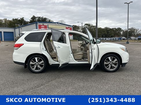 Used 2014 Nissan Pathfinder Platinum w/ Platinum Premium Package image 33