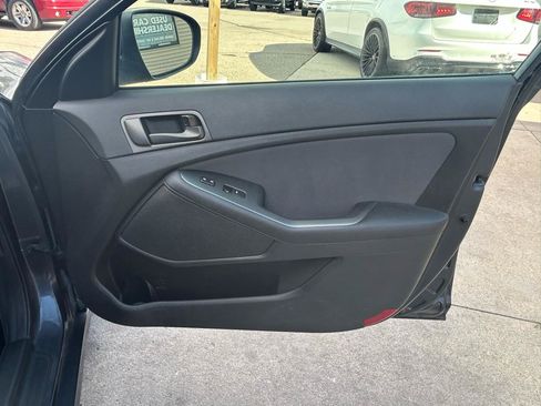 Used 2015 Kia Optima LX FWD image 16