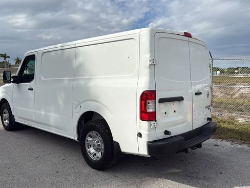 Used 2018 Nissan NV 3500 SV w/ Navigation Package image 3