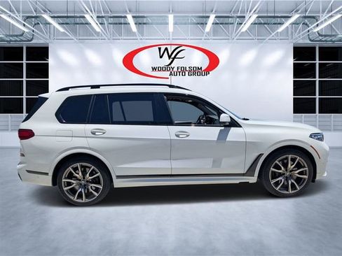 Used 2021 BMW X7 M50i w/ Dynamic Handling Package AWD/4WD image 2