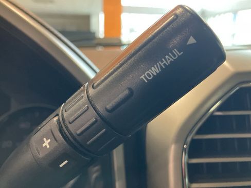 Used 2017 Ford F250 Lariat w/ Lariat Ultimate Package image 32