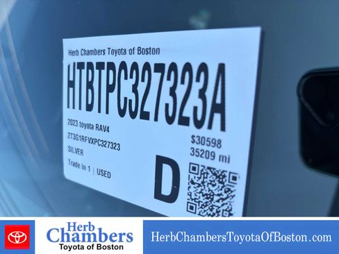 Used 2023 Toyota RAV4 LE AWD/4WD image 13