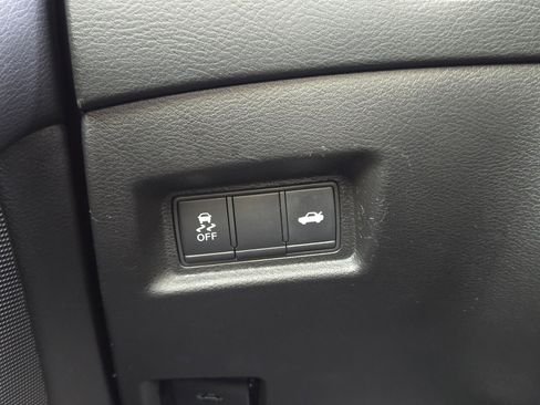 Used 2018 INFINITI Q50 Luxe image 22