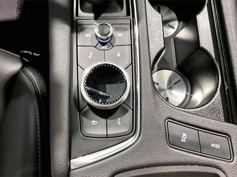 Used 2023 Cadillac XT6 Sport image 16