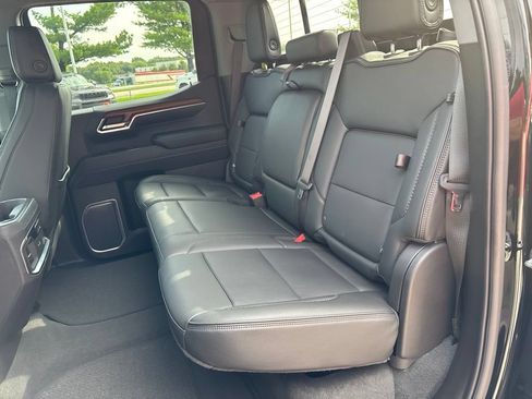 Used 2023 GMC Sierra 1500 Denali w/ Denali Reserve Package AWD/4WD image 39