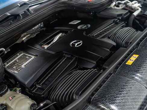 Used 2023 Mercedes-Benz Maybach GLS 600 4MATIC image 43