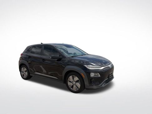 Used 2021 Hyundai Kona Limited w/ Cargo Package FWD image 7