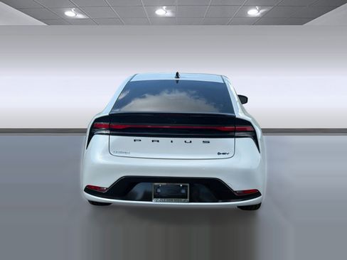 Used 2026 Toyota Prius image 9