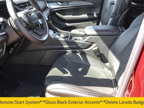 New 2025 Jeep Grand Cherokee Altitude image 5