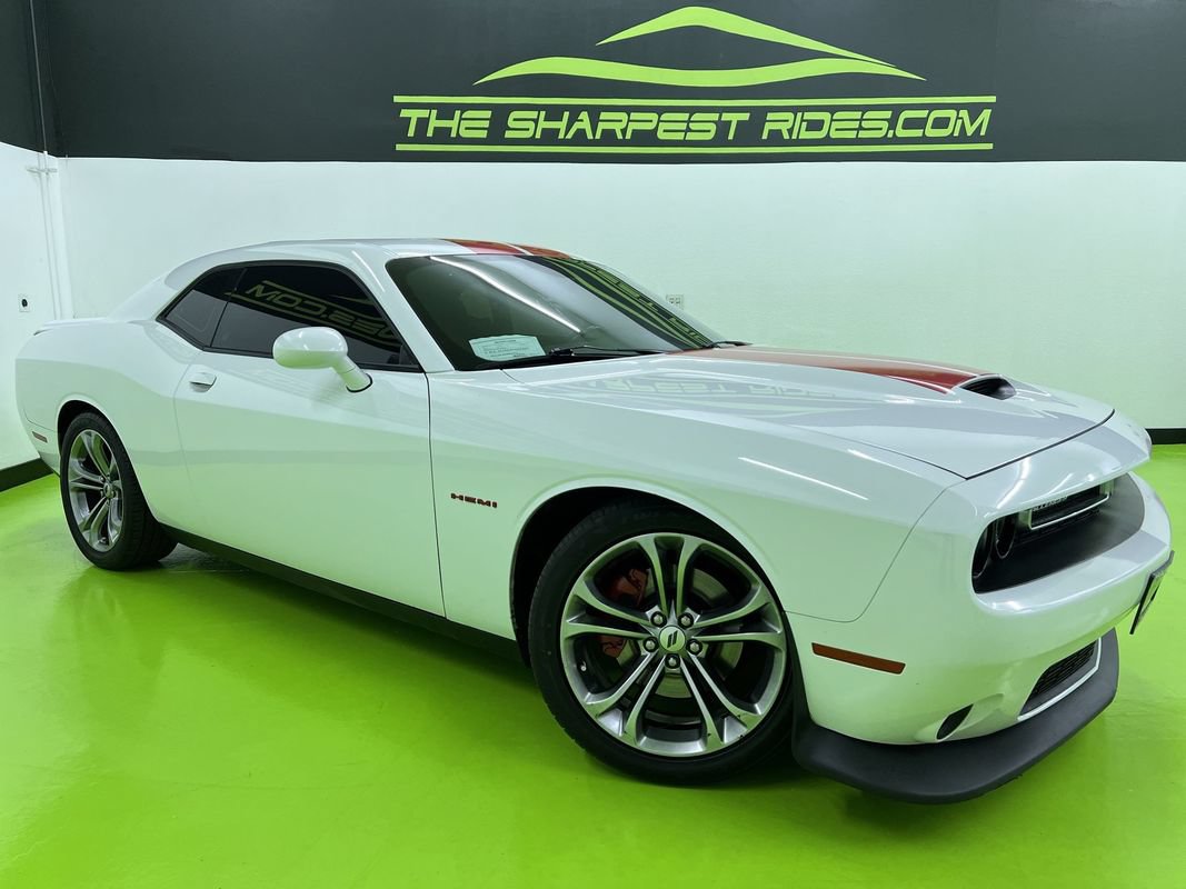 Used 2021 Dodge Challenger R/T RWD image 1