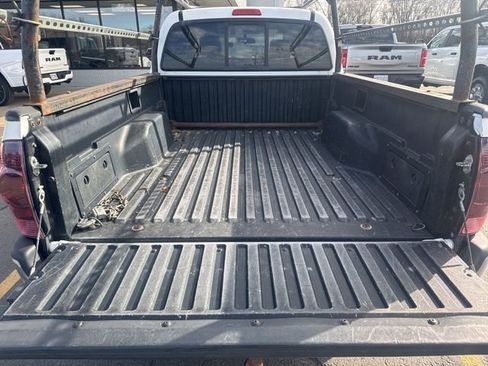 Used 2008 Toyota Tacoma PreRunner image 9