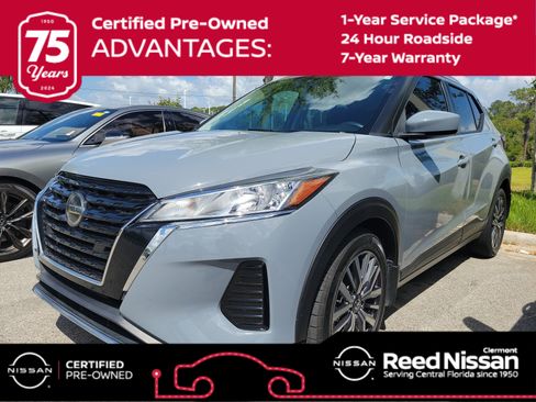 Used 2021 Nissan Kicks SV image 1