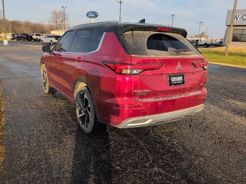 Used 2024 Mitsubishi Outlander SEL Black Edition image 8