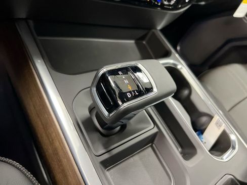 New 2026 Chevrolet Silverado 1500 High Country w/ Technology Package AWD/4WD image 18