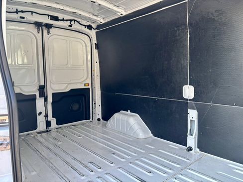 Used 2023 Ford Transit 250 Medium Roof image 25