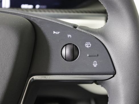 Used 2022 Tesla Model S Plaid image 23