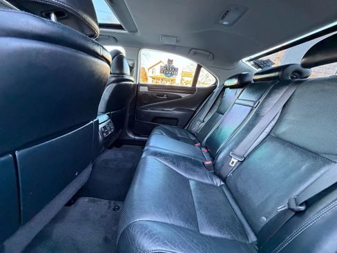 Used 2013 Lexus LS 460 AWD image 16