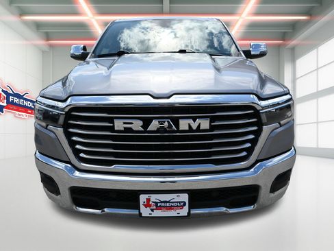 Used 2025 RAM 1500 Laramie AWD/4WD image 6