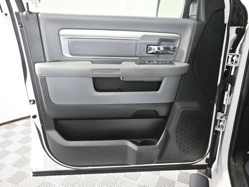 Used 2020 RAM 1500 Classic SLT w/ Luxury Group AWD/4WD image 18