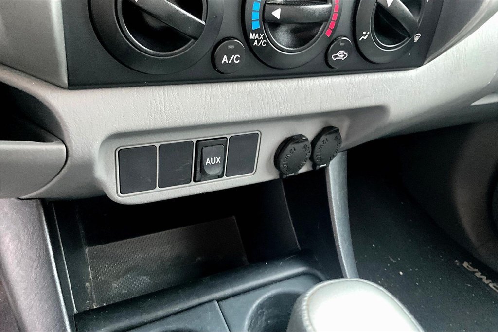 Used 2012 Toyota Tacoma 2WD Access Cab w/ SR5 Pkg image 17