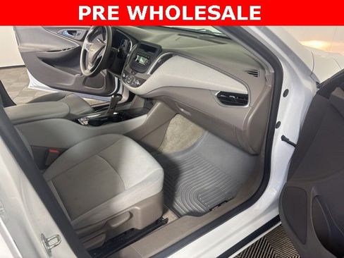 Used 2016 Chevrolet Malibu L image 23