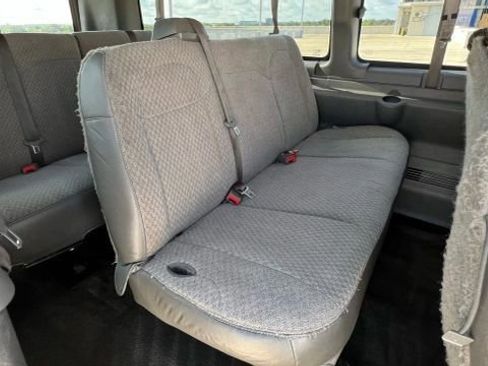 Used 2017 Chevrolet Express 3500 LT w/ LT Preferred Equipment Group image 19