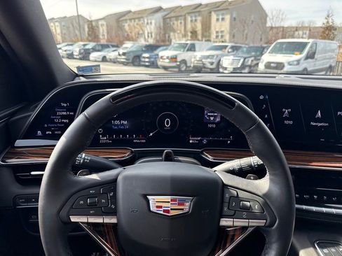 Certified 2023 Cadillac Escalade ESV Premium Luxury image 6