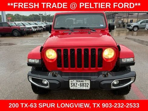 Used 2021 Jeep Gladiator Sport AWD/4WD image 2