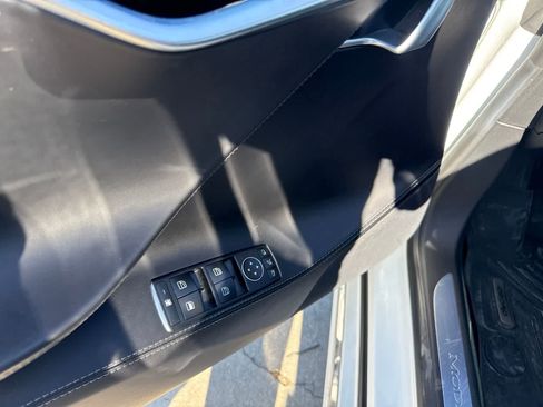 Used 2016 Tesla Model S RWD image 17
