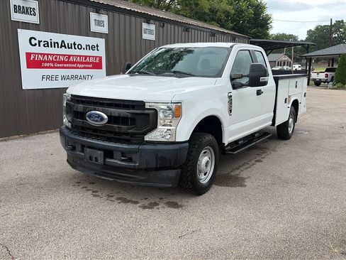 Used 2020 Ford F250 XL w/ Power Equipment Group AWD/4WD image 2