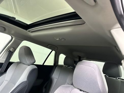 Used 2023 Subaru Outback Premium image 12